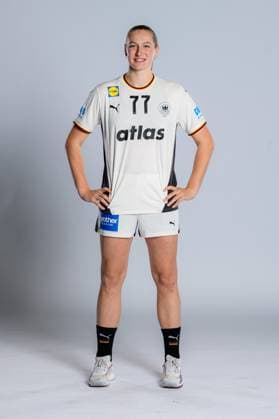 Gummersbach: Handball Frauen Deutschland - Fotoshooting Viola Leuchter (Deutschland) Gummersbach Schwalbe Arena Deutschland