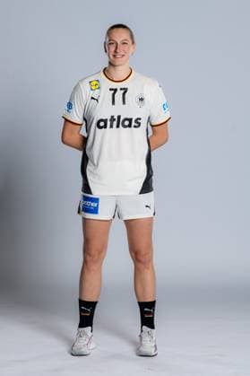 Gummersbach: Handball Frauen Deutschland - Fotoshooting Viola Leuchter (Deutschland) Gummersbach Schwalbe Arena Deutschland