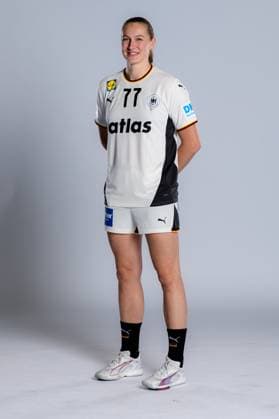 Gummersbach: Handball Frauen Deutschland - Fotoshooting Viola Leuchter (Deutschland) Gummersbach Schwalbe Arena Deutschland