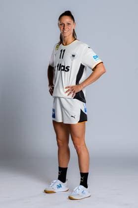 Gummersbach: Handball Frauen Deutschland - Fotoshooting Xenia Smits (Deutschland) Gummersbach Schwalbe Arena Deutschland