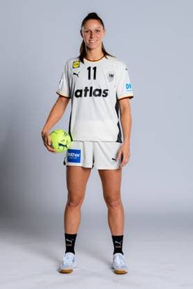 Gummersbach: Handball Frauen Deutschland - Fotoshooting Xenia Smits (Deutschland) Gummersbach Schwalbe Arena Deutschland