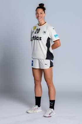 Gummersbach: Handball Frauen Deutschland - Fotoshooting Emily Vogel (Deutschland) Gummersbach Schwalbe Arena Deutschland