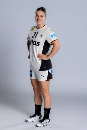 Gummersbach: Handball Frauen Deutschland - Fotoshooting Alexia Hauf (Deutschland) Gummersbach Schwalbe Arena Deutschland