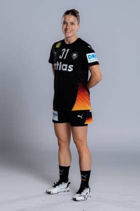 Gummersbach: Handball Frauen Deutschland - Fotoshooting Alexia Hauf (Deutschland) Gummersbach Schwalbe Arena Deutschland