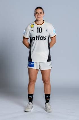 Gummersbach: Handball Frauen Deutschland - Fotoshooting Mareike Thomaier (Deutschland) Gummersbach Schwalbe Arena Deutschland