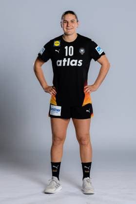 Gummersbach: Handball Frauen Deutschland - Fotoshooting Mareike Thomaier (Deutschland) Gummersbach Schwalbe Arena Deutschland
