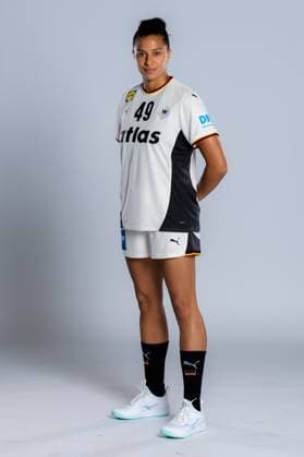 Gummersbach: Handball Frauen Deutschland - Fotoshooting Aimee von Pereira (Deutschland) Gummersbach Schwalbe Arena Deutschland