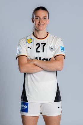 Gummersbach: Handball Frauen Deutschland - Fotoshooting Julia Maidhof (Deutschland) Gummersbach Schwalbe Arena Deutschland