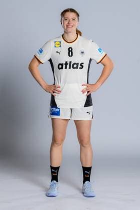 Gummersbach: Handball Frauen Deutschland - Fotoshooting Nina Engel (Deutschland) Gummersbach Schwalbe Arena Deutschland