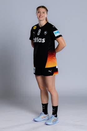 Gummersbach: Handball Frauen Deutschland - Fotoshooting Nina Engel (Deutschland) Gummersbach Schwalbe Arena Deutschland