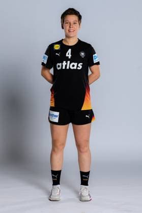 Gummersbach: Handball Frauen Deutschland - Fotoshooting Alina Grijseels (Deutschland) Gummersbach Schwalbe Arena Deutschland