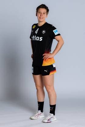 Gummersbach: Handball Frauen Deutschland - Fotoshooting Alina Grijseels (Deutschland) Gummersbach Schwalbe Arena Deutschland