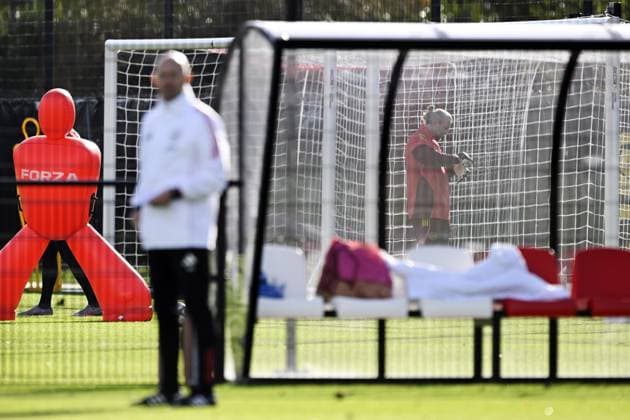 AMSTERDAM - Ajax goalkeeper Remco Pasveer during the MD-1 training session prior to the Champions League match against Galatasaray at the De Toekomst sports complex on November 4, 2025, in Amsterdam, Netherlands. ANP OLAF KRAAK UEFA Champions League 2025-2026 xVIxANPxSportx xxANPxIVx 541191630 originalFilename: 541191630.jpg