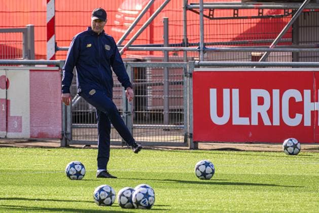LEVERKUSEN, GERMANY - 4 NOVEMBER, 2025: Kasper Hjulmand - UEFA Champions League, MD-1, Practice Bayer 04 at BayArena.  Copyright: xx