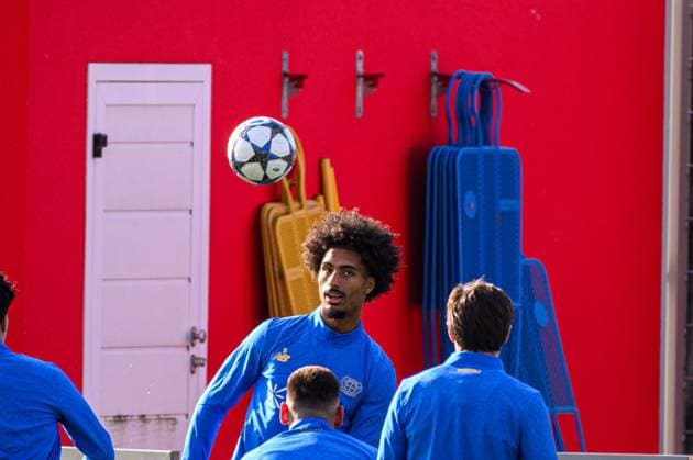 LEVERKUSEN, GERMANY - 4 NOVEMBER, 2025: Loic Bade - UEFA Champions League, MD-1, Practice Bayer 04 at BayArena.  Copyright: xx