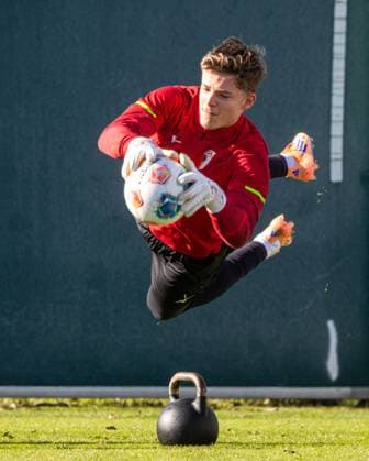 Finn Dahmen (Torwart FC Augsburg 1), Parade; FC Augsburg, Training,