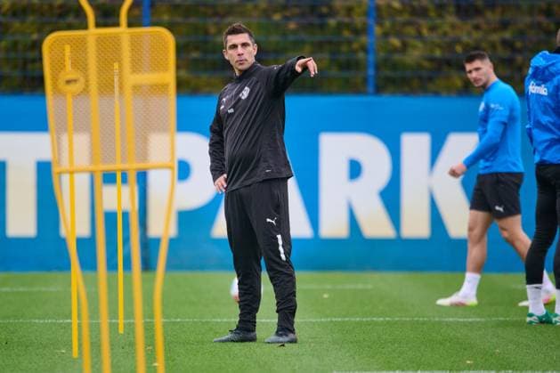 04.11.2025, Fußball, Herren, 2.BL, Saison 2025 2026, Training Holstein Kiel Trainer Marcel Rapp Kiel, Projensdorf Projensdorf, Trainigsplatz, Rase Schleswig-Holstein Deutschland