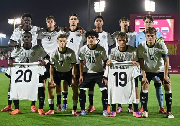 Germany v Colombia: Group G - FIFA U-17 World Cup Qatar 2025 Germany team players pose for a team photo prior to the FIFA U-17 World Cup Qatar 2025 Group G match between Germany and Colombia in Doha, Qatar, on November 4, 2025 DOHA Qatar Copyright: xNOUSHADx