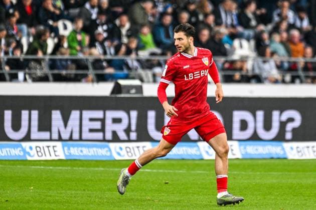 GER, 3. Liga, SSV Ulm 1846 vs VfB Stuttgart II 01.11.2025, Donaustadion, Ulm, GER, 3. Liga, SSV Ulm 1846 vs VfB Stuttgart II, im Bild Leonidas Stergiou (Stuttgart, 42)