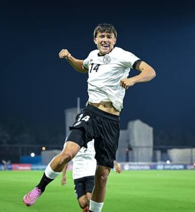 Fussball, Junioren U 17 WM 2025 Doha Katar Vorrunde 04.11.2025 Gruppe G Deutschland - Kolumbien JUBEL Deutschland; Torschuetz zum 1-0 Toni Langsteiner