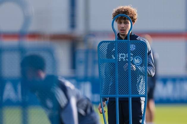 04.11.2025, Fussball, Saison 2025 2026, Training FC Schalke 04, Mika Khadr (FC Schalke 04), Gelsenkirchen Trainingsgelände FC Schalke 04 NRW Deutschland xRHR-FOTO YYx Copyright: RHR-FOTOx RHR-FOTO YY