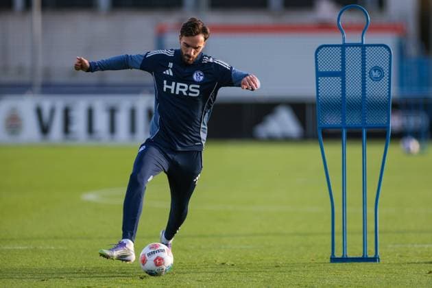 04.11.2025, Fussball, Saison 2025 2026, Training FC Schalke 04, Kenan Karaman (FC Schalke 04), Gelsenkirchen Trainingsgelände FC Schalke 04 NRW Deutschland xRHR-FOTO YYx Copyright: RHR-FOTOx RHR-FOTO YY