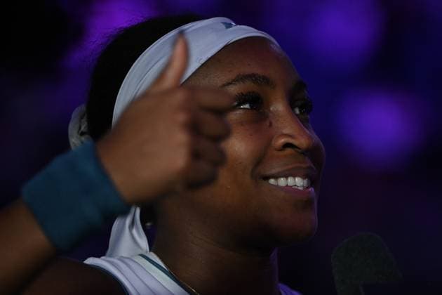 WTA, Tennis Damen Finals 2025 in Riyadh - Day Four RIYADH, SAUDI ARABIA - NOVEMBER 4: Coco Gauff of the United States gestures against Jasmine Paolini (not seen) of Italy during their second group-stage match on Day 4 of the 2025 WTA Finals, part of the Hologic WTA Tour, at King Saud University Indoor Arena in Riyadh, Saudi Arabia, on November 4, 2025. Artur Widak Anadolu Riyadh Saudi Arabia. Editorial use only. Please get in touch for any other usage.  Copyright: x2025xAnadoluxArturxWidakx