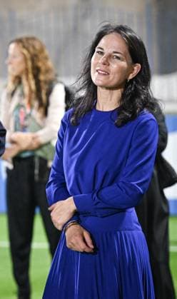 Fussball, Junioren U 17 WM 2025 Doha Katar Vorrunde 04.11.2025 Gruppe G Deutschland - Kolumbien Praesidentin der UN-Vollversammlung, Annalena Baerbock nach dem Spiel