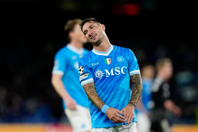 Matteo Politano (SSC Napoli) looks dejected, UEFA Champions League 2025 26 League Phase MD4, SSC Napoli v Eintracht Frankfurt, Diego Armando Maradona Stadium, November 4, 2025, Naples, Italy.
