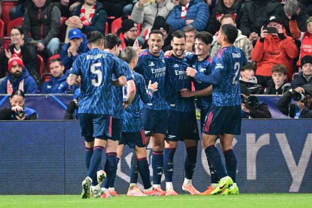 Football players of Arsenal FC celebrate goal during the Football Champions League 4th round match: Slavia Prague vs Arsenal in Prague, Czech Republic, November 4, 2025. (CTKxPhoto RomanxVondrous) CTKPhotoP2025110408314  CTKPhotoP2025110408314