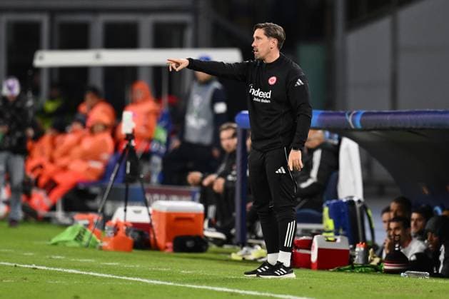 Dino Toppmoller coach of Eintracht Frankfurt participates in the UEFA Champions League phase day 4 football match between S.S.C. Napoli and Eintracht Frankfurt at the Diego Armando Maradona Stadium on November 4, 2025 in Naples, Italy.  Copyright: xDomenicoxCippitelli IPAxSportx xipa-agency.netx xx IPA_67526820 IPA_Agency_IPA67526820