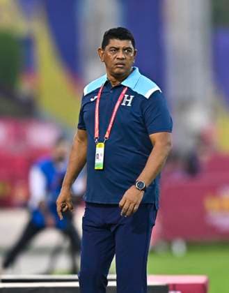 Brazil v Honduras : Group H - FIFA U-17 World Cup Qatar 2025 Head coach of Honduras Jose CANALES reacts during the FIFA U-17 World Cup Qatar 2025 Group H match between Brazil and Honduras in Doha, Qatar, on November 4, 2025 DOHA Qatar Copyright: xNOUSHADx