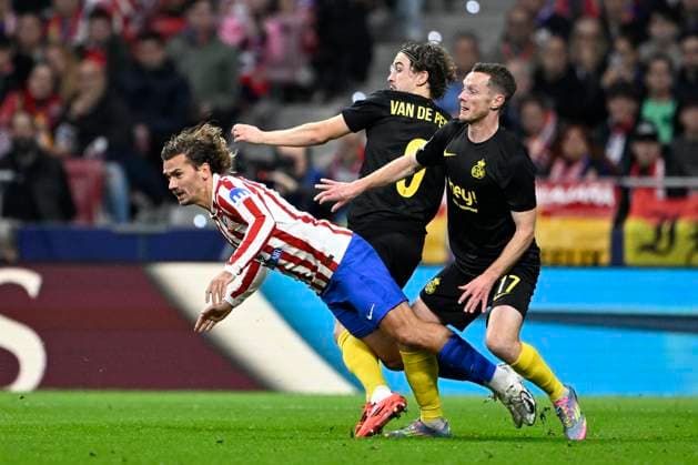 Atletico de Madrid v Royale Union Saint-Gilloise - UEFA Champions League MADRID, SPAIN - NOVEMBER 04 : Griezmann Antoine forward of Atletico de Madrid and Schoofs Rob midfielder of Union Saint-Gilloise during the UEFA Champions League 2025 26 League Phase MD4 match between Atletico de Madrid and Royale Union Saint-Gilloise on November 4, 2025 in Madrid, Spain, 04 11 2025 Madrid Spain  Copyright: xJanxDexMeuleneirx