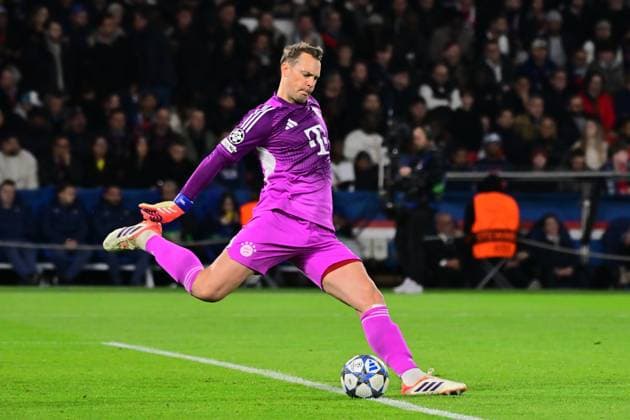 FOOTBALL : PSG vs Bayern Munich - Ligue des Champions - 04 11 2025 Manuel Neuer ( 1 - Bayern Munich ) during the UEFA Champions League match between Paris Saint Germain and FC Bayern Munich at Parc Des Princes on November 04 , 2025 in Paris, France. ( Photo by Federico Pestellini PsnewZ ) ParisFrance  Copyright: xFedericoxPestellinix