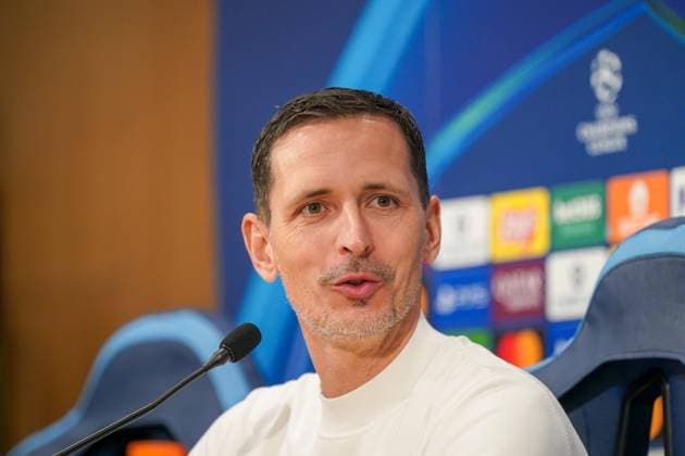 Fussball UEFA Champions-League 2025 26, 4. Spieltag - SSC Neapel vs Eintracht Frankfurt - Stadio Diego Armando Maradona (Napoli): Dino Toppmöller Dino Toppmoller (Trainer, Eintracht Frankfurt) Pressekonferenz, Medien Copyright: xJOERANxSTEINSIEKx