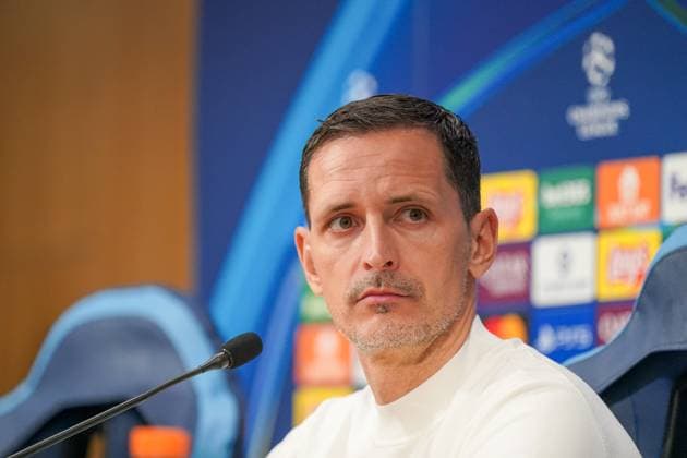 Fussball UEFA Champions-League 2025 26, 4. Spieltag - SSC Neapel vs Eintracht Frankfurt - Stadio Diego Armando Maradona (Napoli): Dino Toppmöller Dino Toppmoller (Trainer, Eintracht Frankfurt) Pressekonferenz, Medien Copyright: xJOERANxSTEINSIEKx
