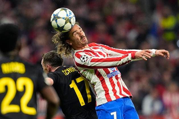 ATLETICO DE MADRID v R. UNION SAINT-GILLOISE. CHAMPIONS LEAGUE 2025 2026. ROUND 4 MATCH. Atletico de Madrid s Antoine Griezmann (r) and R. Union Saint-Gilloise s Rob Schoofs during Champions League 2025 2026, Round 4 match. November 4 ,2025. (ALTERPHOTOS Acero) MadridSpain  Copyright: xAcerox