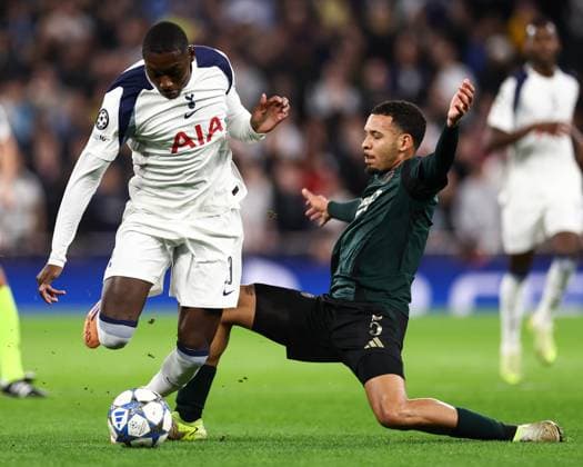 Tottenham Hotspur v F.C. Copenhagen 04 November 2025, London - UEFA Champions League - League Stage - Tottenham Hotspur v F.C. Copenhagen - Randal Kolo Muani of Tottenham Hotspur and Gabriel Pereira of F.C. Copenhagen - Photo: Jacques Feeney Offside. London UK Copyright: xJacquesxFeeneyx xOffsidexOffside