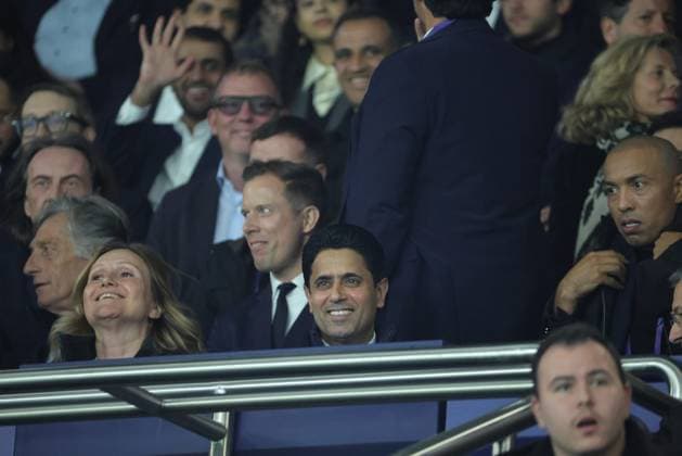 Football Ligue des Champions PSG Bayern de Munich PHOTOPQR LE PARISIEN Olivier Arandel ; Paris ; 04 11 2025 ; Paris, France Parc des Princes Mardi 4 novembre 2025 Sports Football Ligue des Champions UEFA PSG Bayern de Munich - Yael Braun-Pivet et Nasser El-Khelaifi LP Olivier Arandel