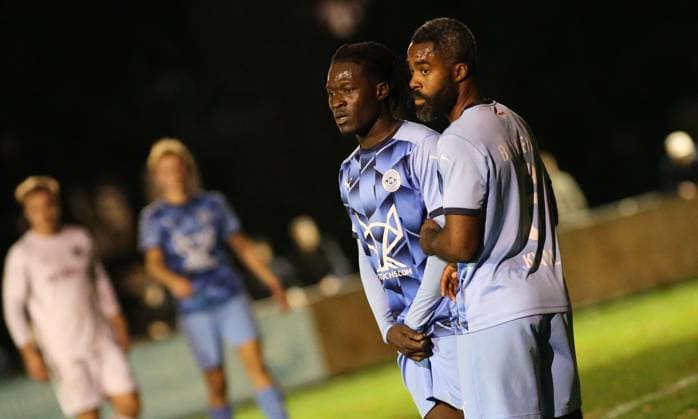 RECORD DATE NOT STATED Fußball, Saison 2025 2026, Lotto-Pokal, Hamburg, 4. Runde, Spielvereinigung Blankenese - TuS Dassendorf. Djakaridja Dagnogo, Kusi Kwame (Blankenese, v.l.). Blankenese Hamburg