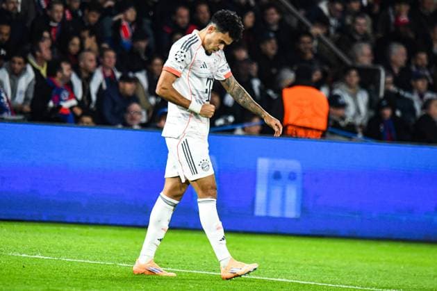 FOOTBALL : Paris Saint Germain vs FC Bayern Munich - Ligue des Champions - Phase de Ligue - JournÃ e 4 - 04 11 2025 Joie des joueurs du Bayern Munich apres le 2e but de Luis Diaz (Bayern Munich) ParisFrance  Copyright: xLaptistex