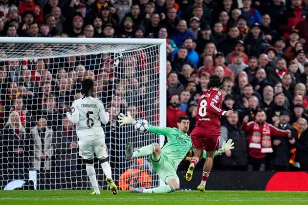November 4, 2025, Liverpool, Liverpool, England: Thibaut Courtois of Real Madrid CF in action during the UEFA Champions League 2025 26 League Phase MD4 match between Liverpool FC and Real Madrid CF at Anfield on November 04, 2025 in Liverpool, England. Liverpool England - ZUMAa181 20251104_zaa_a181_148 Copyright: xDennisxAgyemanx