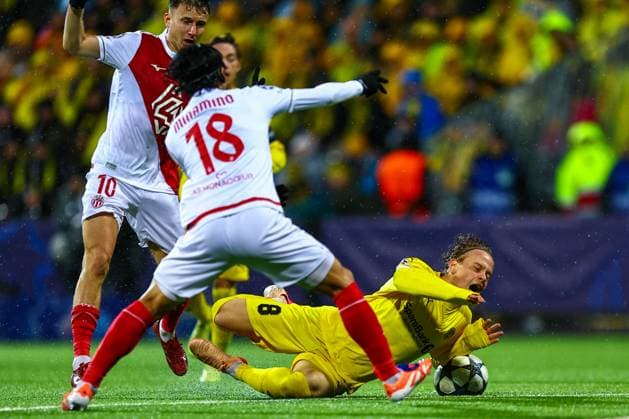 Football, Champions League 2025 2026 Bodo Glimt Monaco Bodo 20251104 Monacos Takumi Minamino and Bodo Glimts Sondre Auklend during the Champions League football match between Bodo Glimt and Monaco at Aspmyra Stadium Photo Mats Torbergsen NTB Bodo Norway EDITORIAL USE ONLY RESTRICTED USE FOR BETTING COMPANIES  Copyright: xMatsxTorbergsenx xNTBx