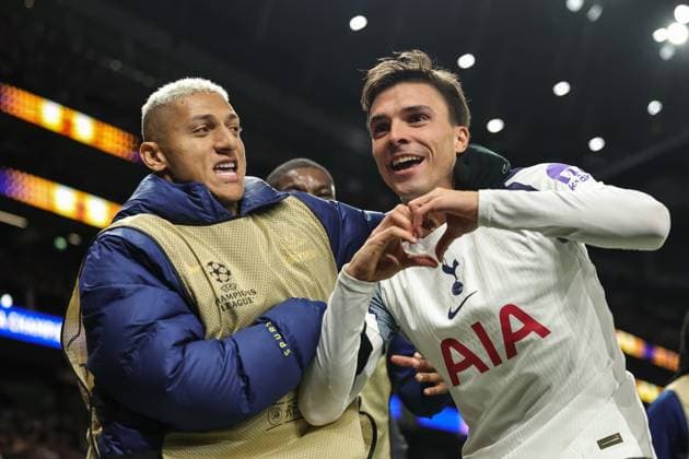 UEFA Champions League Matchday 4 of 8 Tottenham Hotspur v F.C. Copenhagen Joao Palhinha of Tottenham Hotspur celebrates his goal to make it 4-0 with Richarlison of Tottenham Hotspur during the UEFA Champions League Matchday 4 of 8 Tottenham Hotspur vs F.C. Copenhagen at Tottenham Hotspur Stadium, London, United Kingdom, 4th November 2025 (Photo by Mark Cosgrove News Images) London Tottenham Hotspur Stadium United Kingdom Copyright: xMarkxCosgrove NewsxImagesx