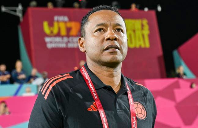 Germany v Colombia: Group G - FIFA U-17 World Cup Qatar 2025 head coach of Fredy HURTADO looks on prior to the FIFA U-17 World Cup Qatar 2025 Group G match between Germany and Colombia in Doha, Qatar, on November 4, 2025 DOHA Qatar Copyright: xNOUSHADx