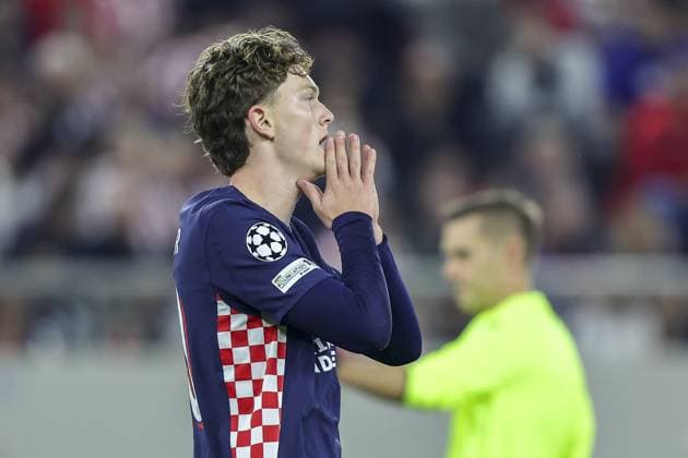 PIRAEUS , 04-11-2025 , Stadio Georgios Karaiskakis , season 2025 2026 , UEFA Champions League football League phase matchday 4 , match between Olympiacos and PSV , picture shows PSV player Paul Wanner Olympiacos - PSV  x31862369x Copyright:
