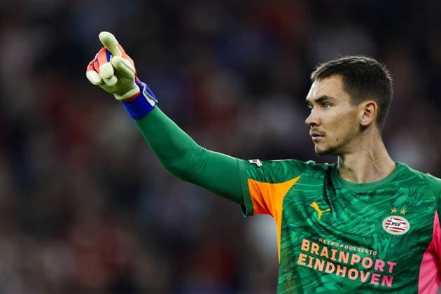 PIRAEUS - PSV Eindhoven goalkeeper Matej Kovar during the UEFA Champions League match between Olympiacos FC and PSV Eindhoven at the Georgios Karaiskakis Stadium on November 4, 2025, in Piraeus, Greece. ANP MAURICE VAN STEEN UEFA Champions League Matchday 4 2025-2026 xVIxANPxSportx xxANPxIVx 541245272 originalFilename: 541245272.jpg