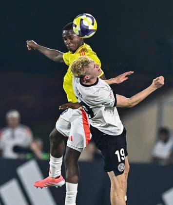 Germany v Colombia: Group G - FIFA U-17 World Cup Qatar 2025 Lasse EICKEL (R) of Germany and Edmilson HERAZO of Colombia in action during the FIFA U-17 World Cup Qatar 2025 Group G match between Germany and Colombia in Doha, Qatar, on November 4, 2025 DOHA Qatar Copyright: xNOUSHADx
