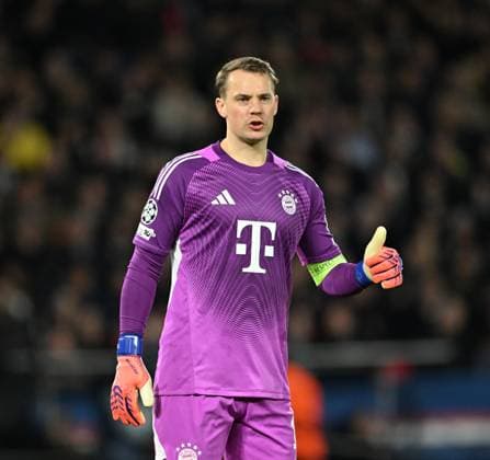 PSG v FC Bayern Munich - UEFA Champions League PARIS, FRANCE - NOVEMBER 04: Manuel Neuer of FC Bayern Munich reacts during the UEFA Champions League match between Paris Saint-Germain and FC Bayern Munich at Parc des Princes in Paris, France on November 04, 2025. Mustafa Yalcin Anadolu Paris France. Editorial use only. Please get in touch for any other usage.  Copyright: x2025xAnadoluxMustafaxYalcinx