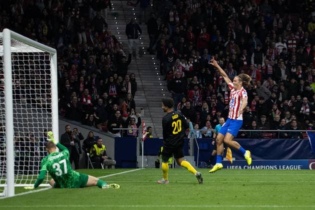 November 4, 2025, Madrid, Spain: Marcos Llorente, Atletico de Madrid, in action during the UEFA Champions League football match between AtlÃ tico de Madrid and Royale Union Saint-Gilloise at the Metropolitano Stadium. Final score: AtlÃ tico de Madrid 3-1 Royale Union Saint-Gilloise Madrid Spain - ZUMAs197 20251104_aaa_s197_344 Copyright: xDavidxCanalesx